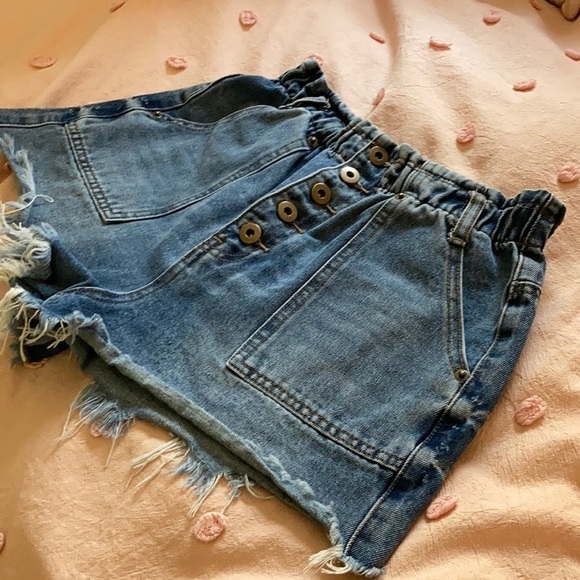 Vintage Havanas paperbag waist denim shorts - Picture 1 of 3